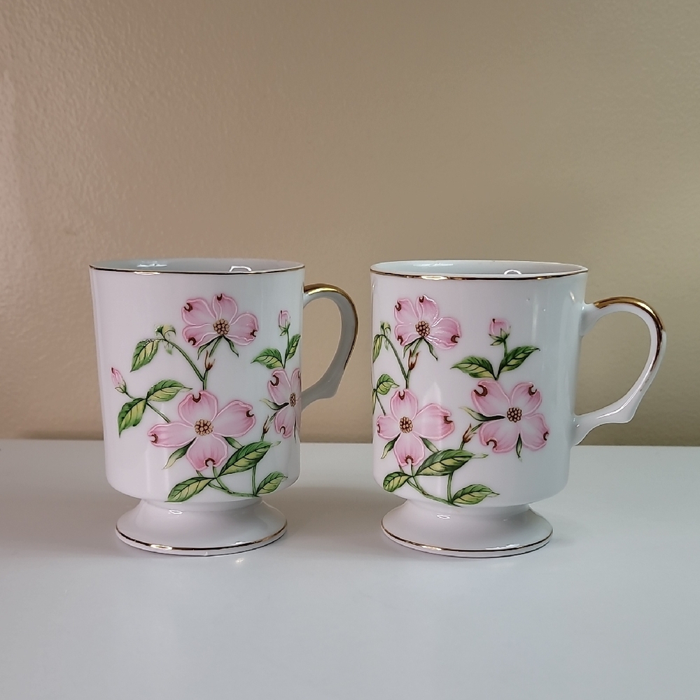 Vintage Lefton Fine China Footed Tea Cups (2) Dogwood Pattern